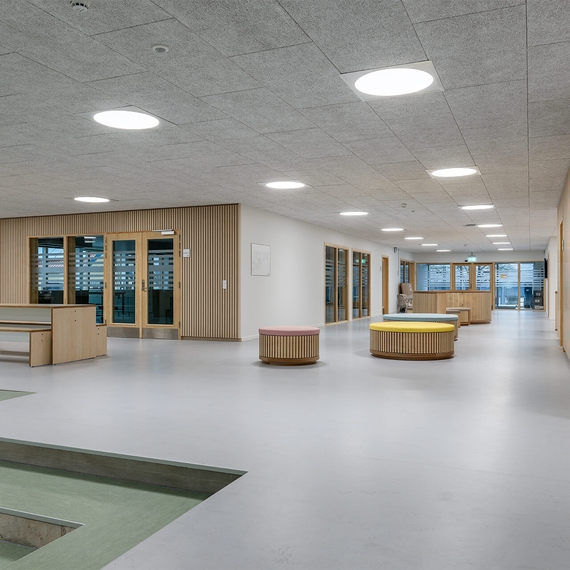 Funder-Kragelund school with I-Wood panels